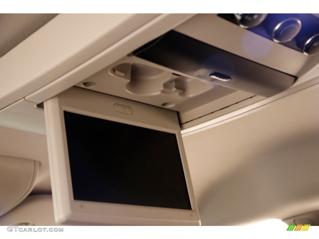 2016 Town & Country Touring - Brilliant Black Crystal Pearl / Black/Light Graystone photo #22