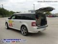 2009 White Suede Clearcoat Ford Flex SEL  photo #8