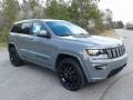 Sting-Gray - Grand Cherokee Altitude 4x4 Photo No. 4