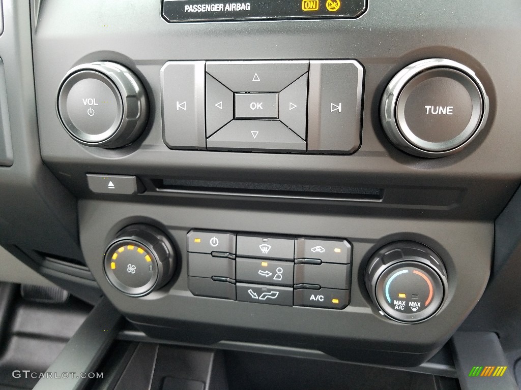 2018 F150 XLT SuperCab 4x4 - Stone Gray / Earth Gray photo #16