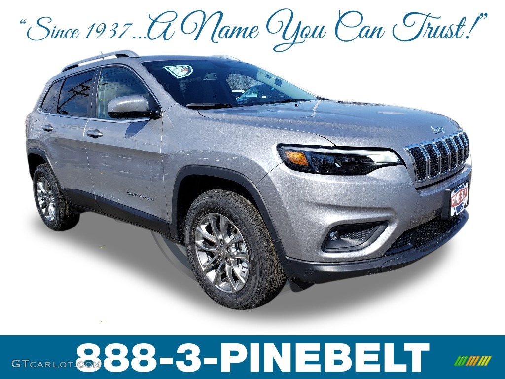 2019 Cherokee Latitude Plus 4x4 - Billet Silver Metallic / Black photo #1