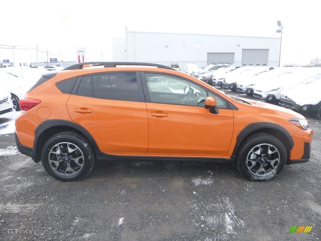 2019 Crosstrek 2.0i Premium - Sunshine Orange / Black photo #3