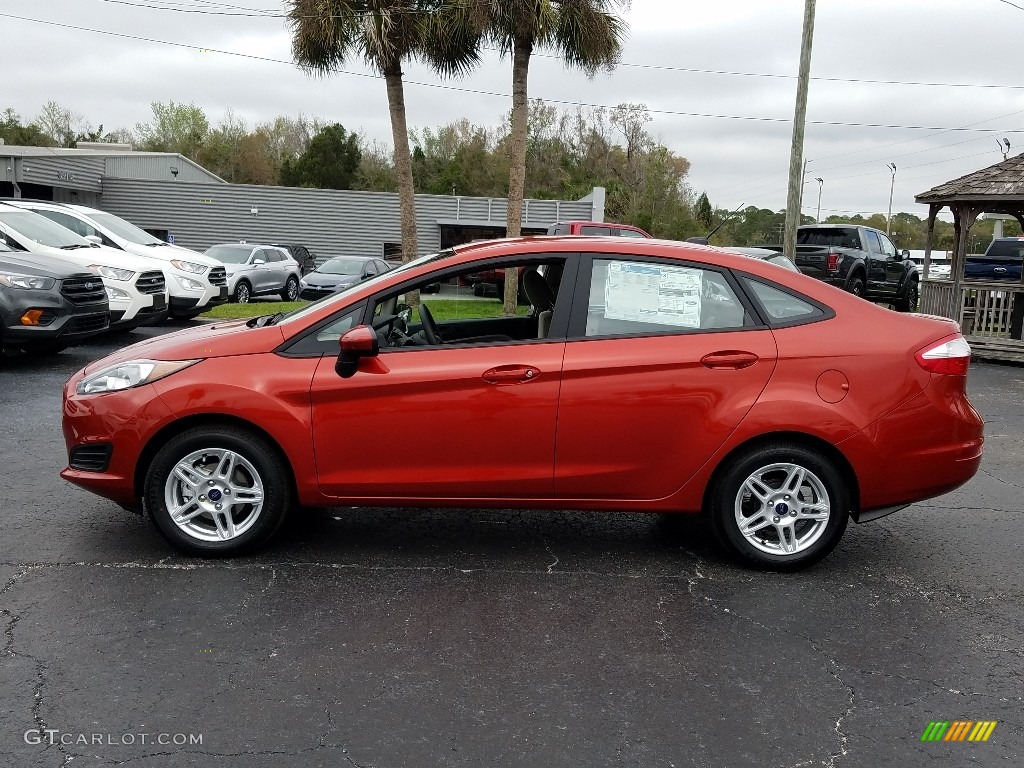 2019 Fiesta SE Sedan - Hot Pepper Red / Medium Light Stone photo #2