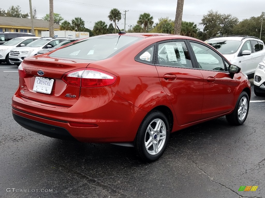 2019 Fiesta SE Sedan - Hot Pepper Red / Medium Light Stone photo #5