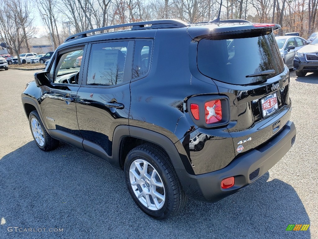 2019 Renegade Latitude 4x4 - Black / Black photo #4