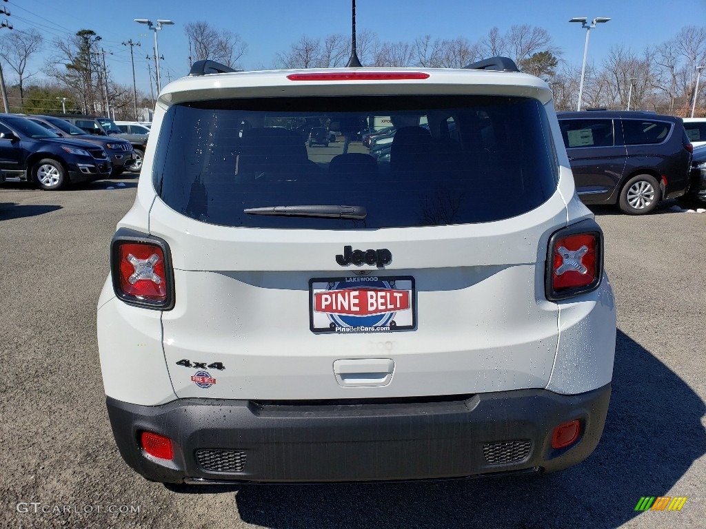 2019 Renegade Altitude 4x4 - Alpine White / Black photo #5