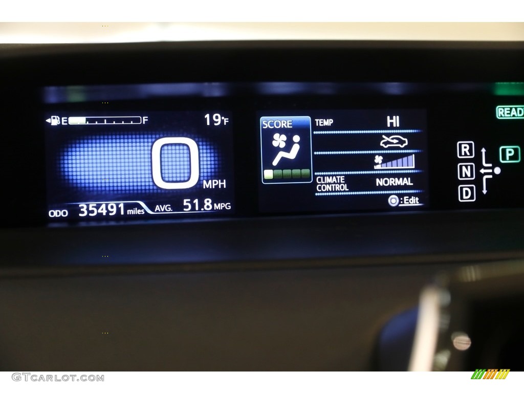 2016 Prius Two - Blue Crush Metallic / Black photo #6