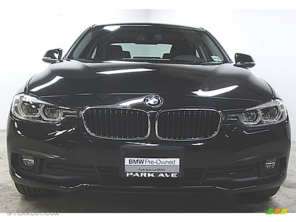 2018 3 Series 320i xDrive Sedan - Black Sapphire Metallic / Black photo #5