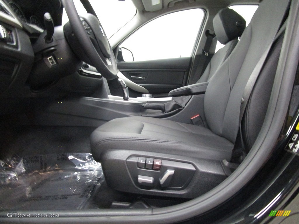 2018 3 Series 320i xDrive Sedan - Black Sapphire Metallic / Black photo #8