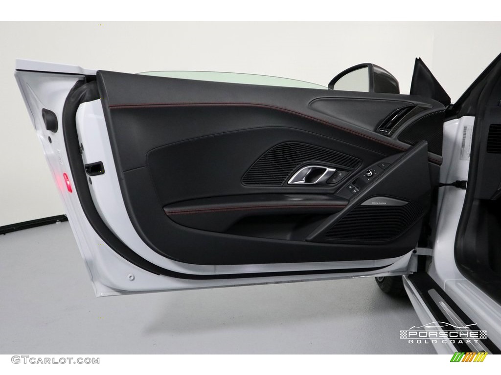 2017 R8 V10 - Ibis White / Black/Express Red Stitching photo #12