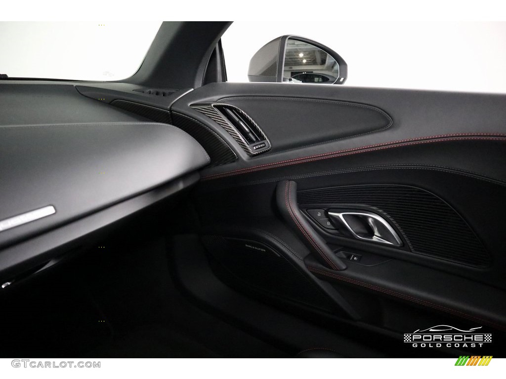 2017 R8 V10 - Ibis White / Black/Express Red Stitching photo #18