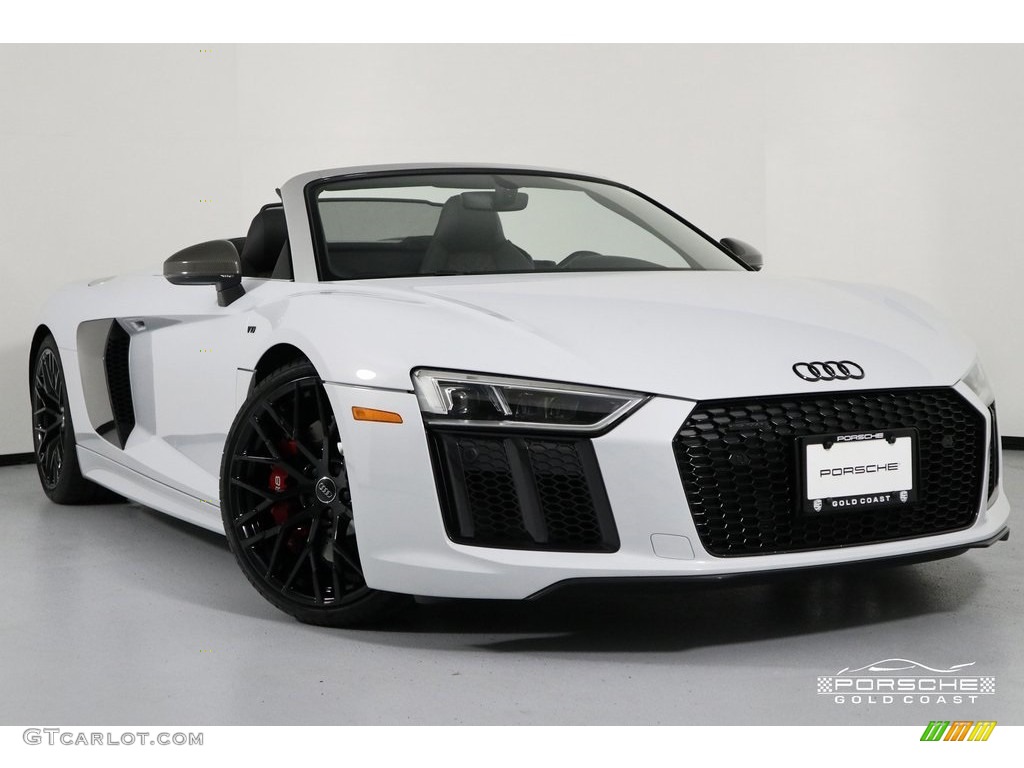 2017 R8 V10 - Ibis White / Black/Express Red Stitching photo #39