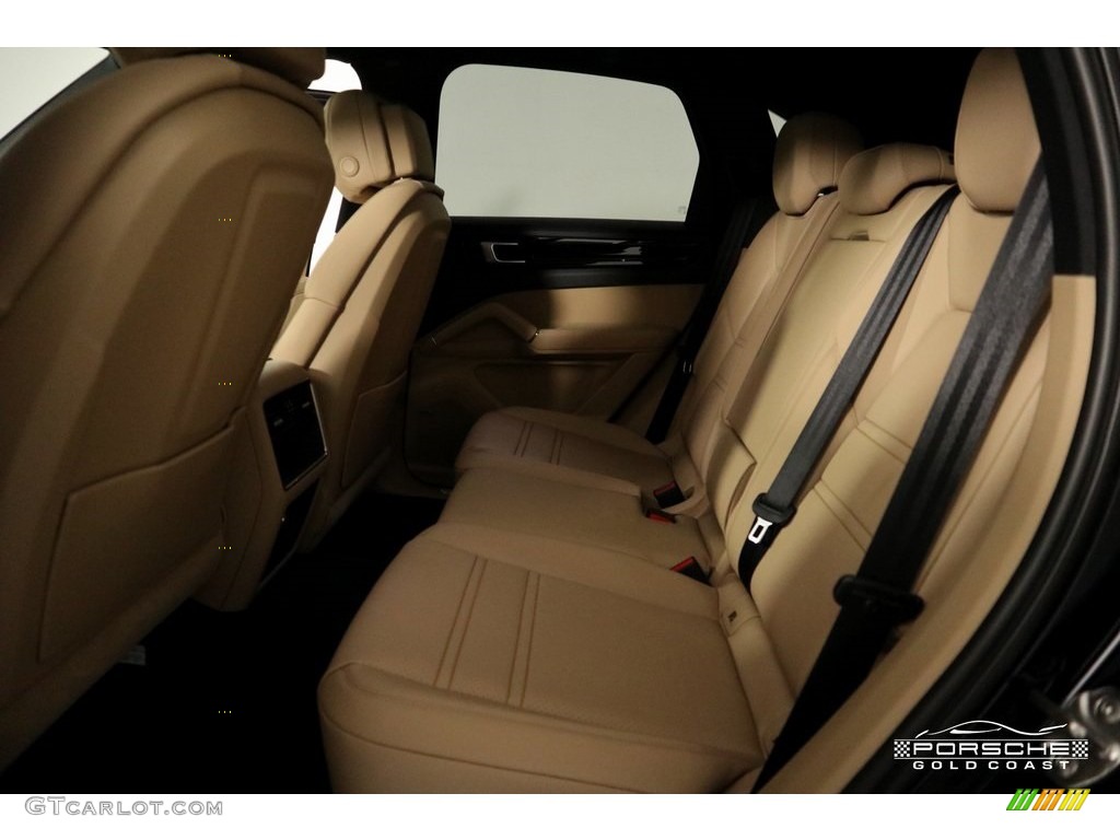 2019 Cayenne S - Moonlight Blue Metallic / Black/Mojave Beige photo #26