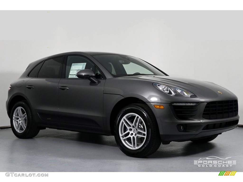 2018 Macan  - Agate Grey Metallic / Black photo #1