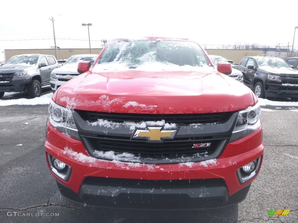 2019 Colorado Z71 Crew Cab 4x4 - Red Hot / Jet Black photo #8