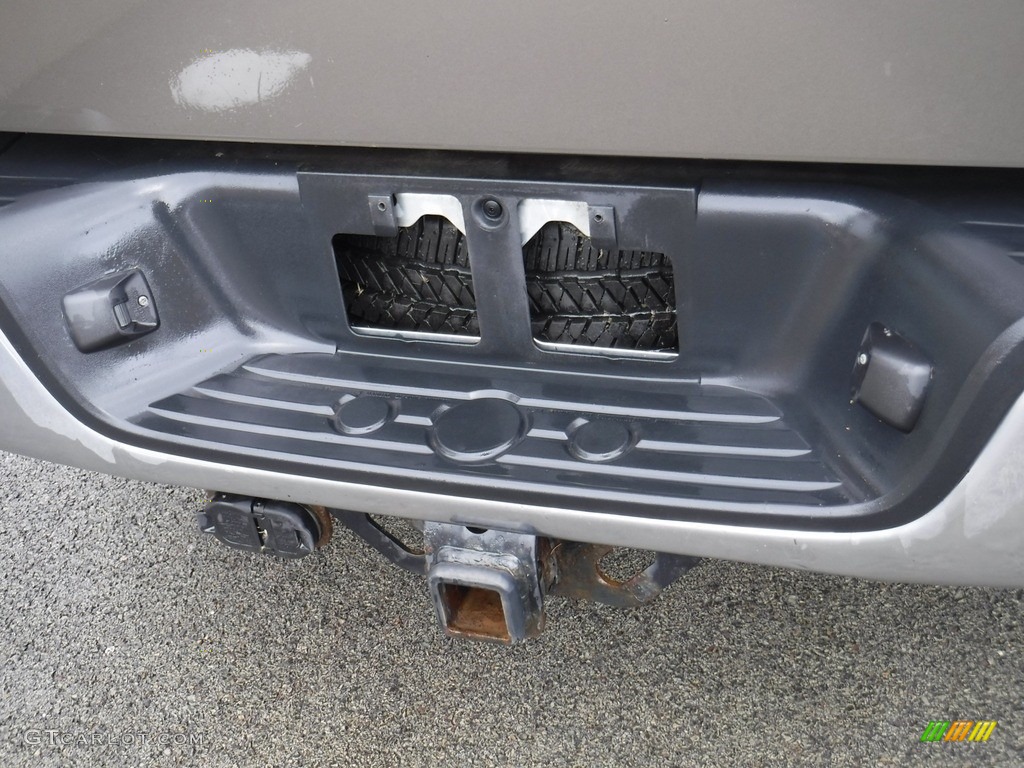 2013 Tundra Double Cab 4x4 - Pyrite Mica / Graphite photo #11