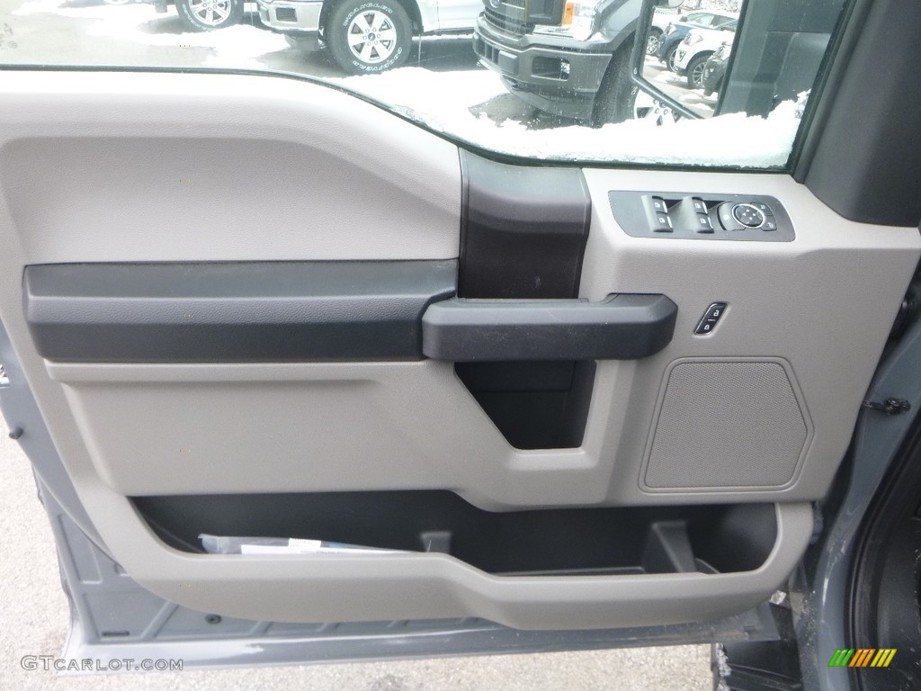 2019 Ford F150 STX SuperCrew 4x4 Earth Gray Door Panel Photo #132229183