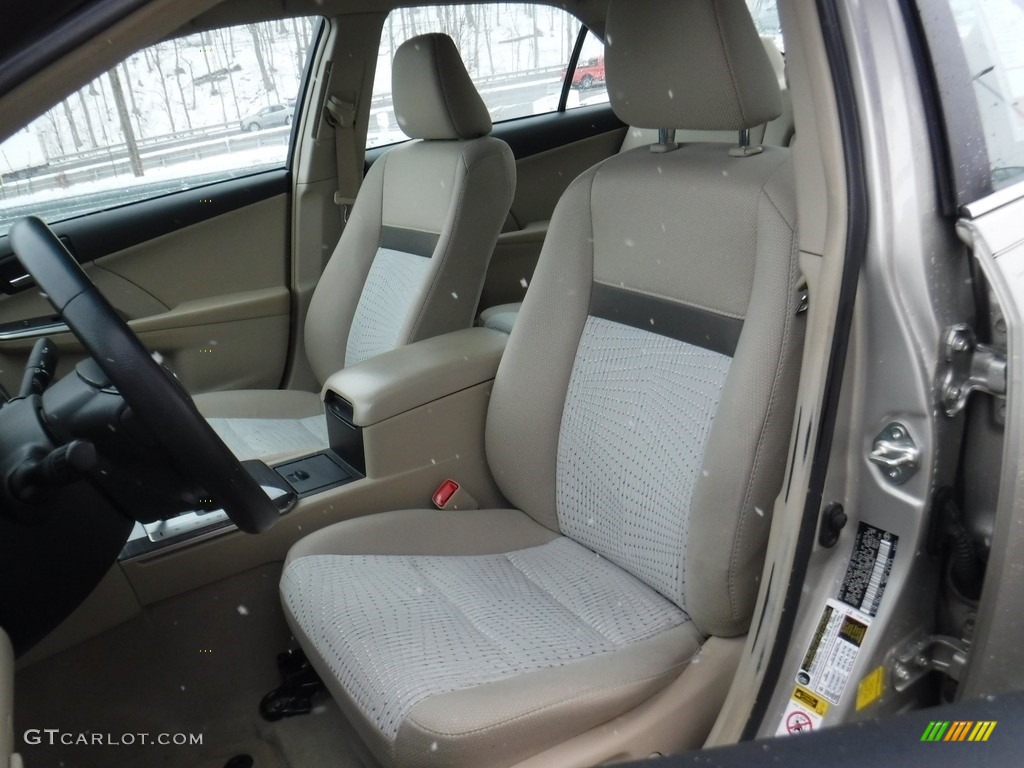 2014 Camry Hybrid XLE - Creme Brulee Metallic / Ivory photo #13