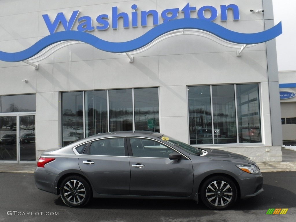 2017 Altima 2.5 SV - Gun Metallic / Charcoal photo #2