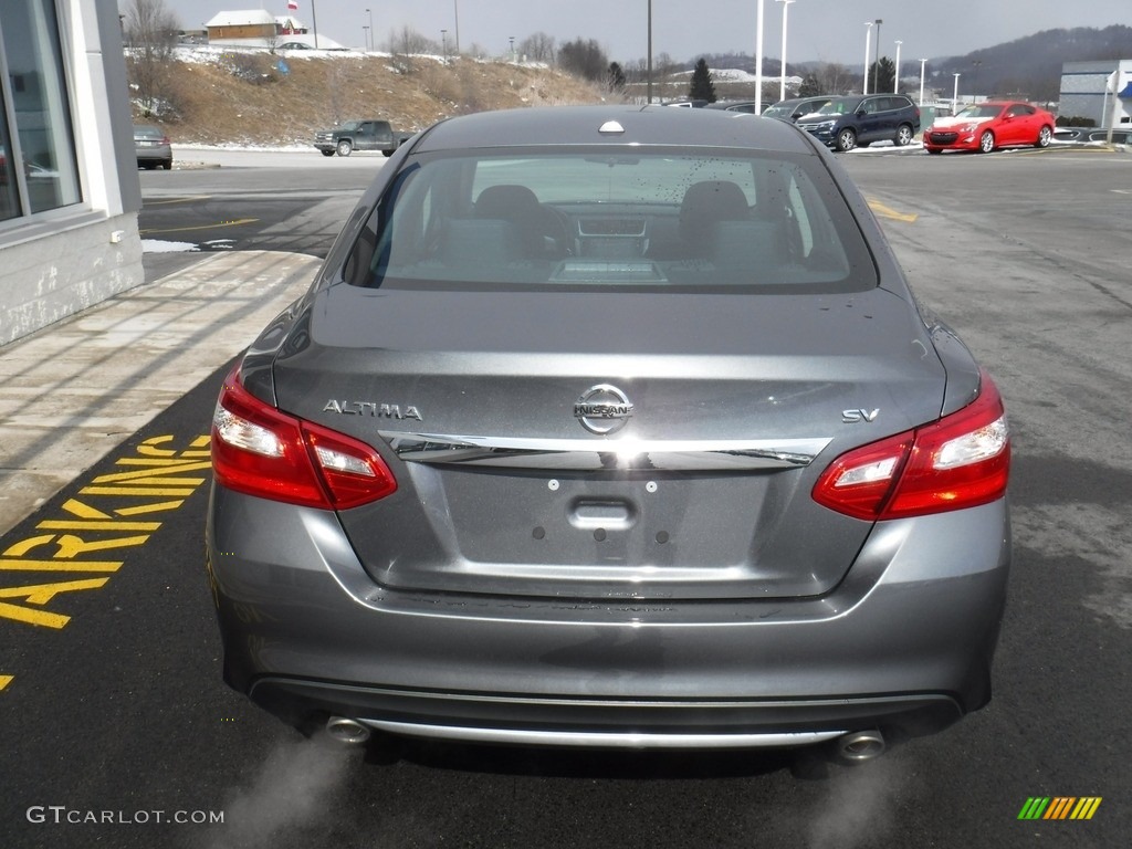 2017 Altima 2.5 SV - Gun Metallic / Charcoal photo #8