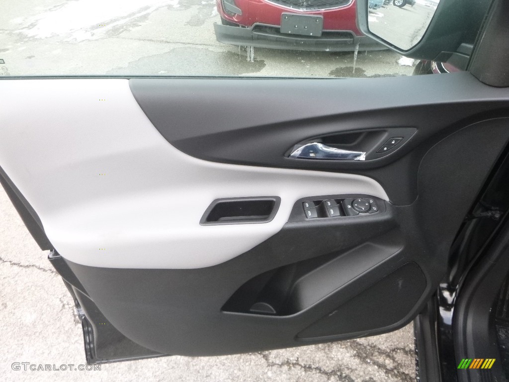 2019 Chevrolet Equinox LS Door Panel Photos