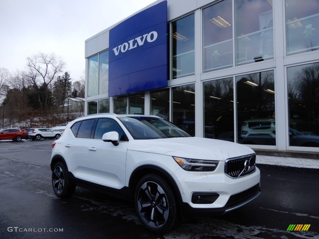 Crystal White Metallic 2019 Volvo XC40 T5 Inscription AWD Exterior Photo #132245824