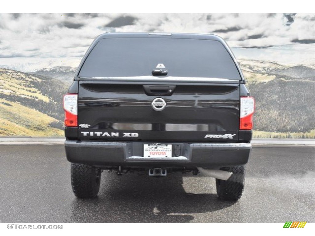 2018 TITAN XD PRO-4X King Cab 4x4 - Magnetic Black / Black photo #8