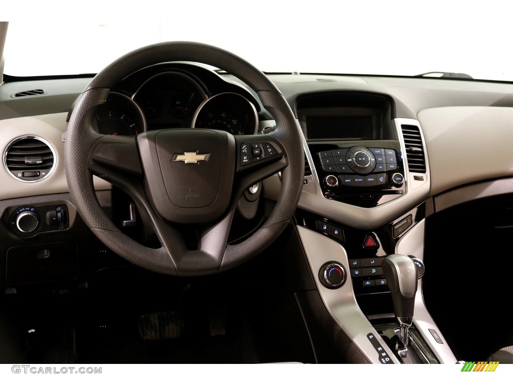 2011 Cruze LS - Ice Blue Metallic / Jet Black/Medium Titanium photo #6