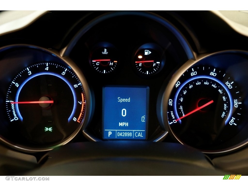 2011 Cruze LS - Ice Blue Metallic / Jet Black/Medium Titanium photo #8