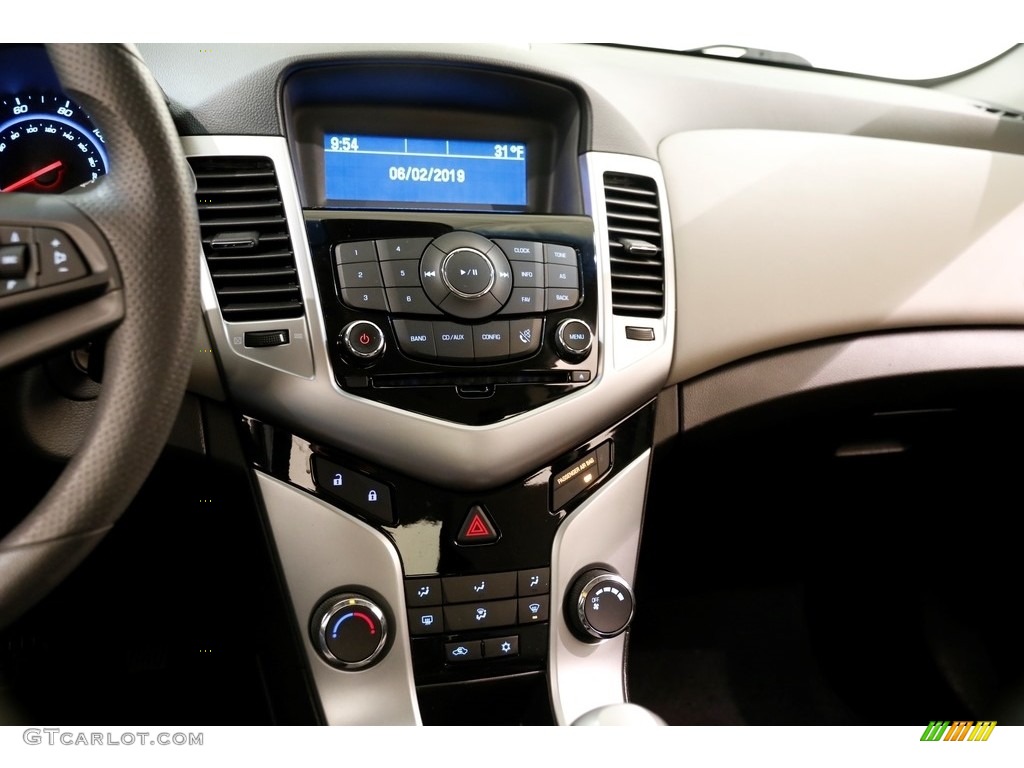 2011 Cruze LS - Ice Blue Metallic / Jet Black/Medium Titanium photo #9