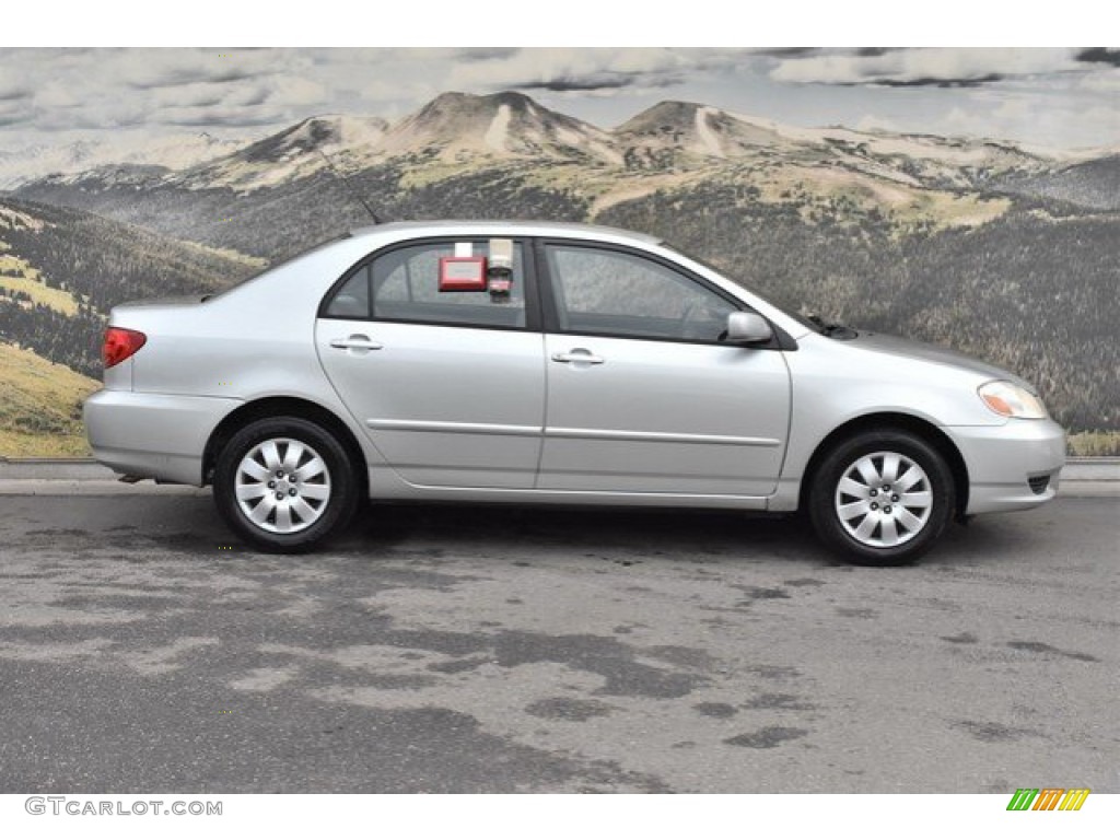2004 Corolla LE - Lunar Mist Silver Metallic / Light Gray photo #2