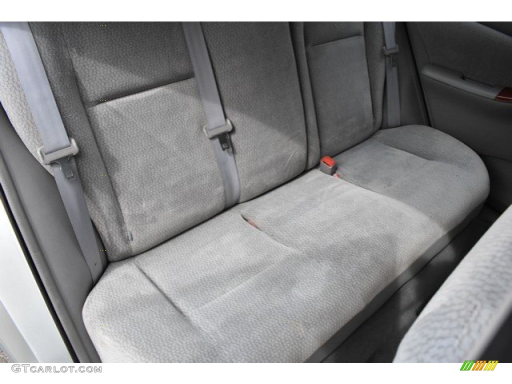 2004 Corolla LE - Lunar Mist Silver Metallic / Light Gray photo #22