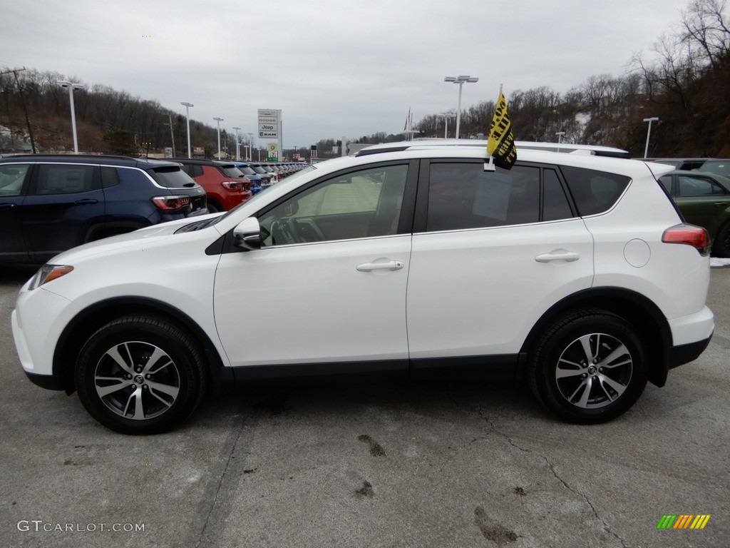 2016 RAV4 XLE - Super White / Nutmeg photo #2