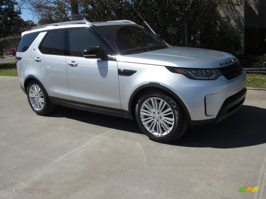 Indus Silver Metallic Land Rover Discovery