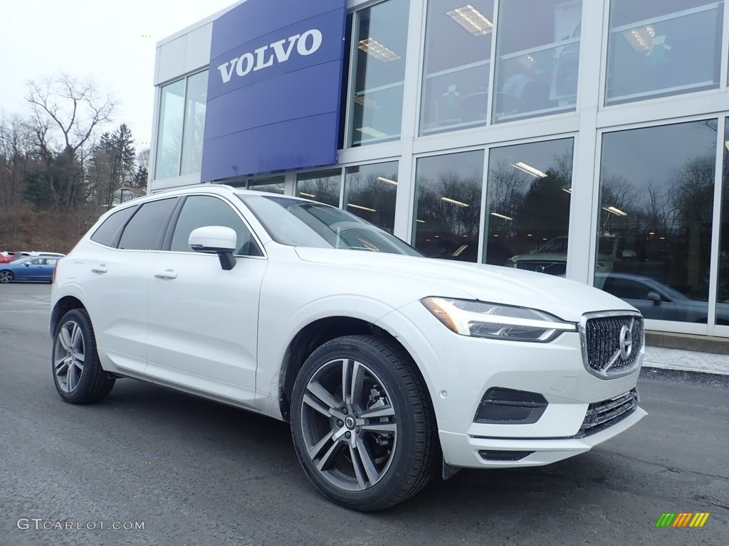 2019 XC60 T6 AWD Momentum - Crystal White Metallic / Maroon Brown photo #1