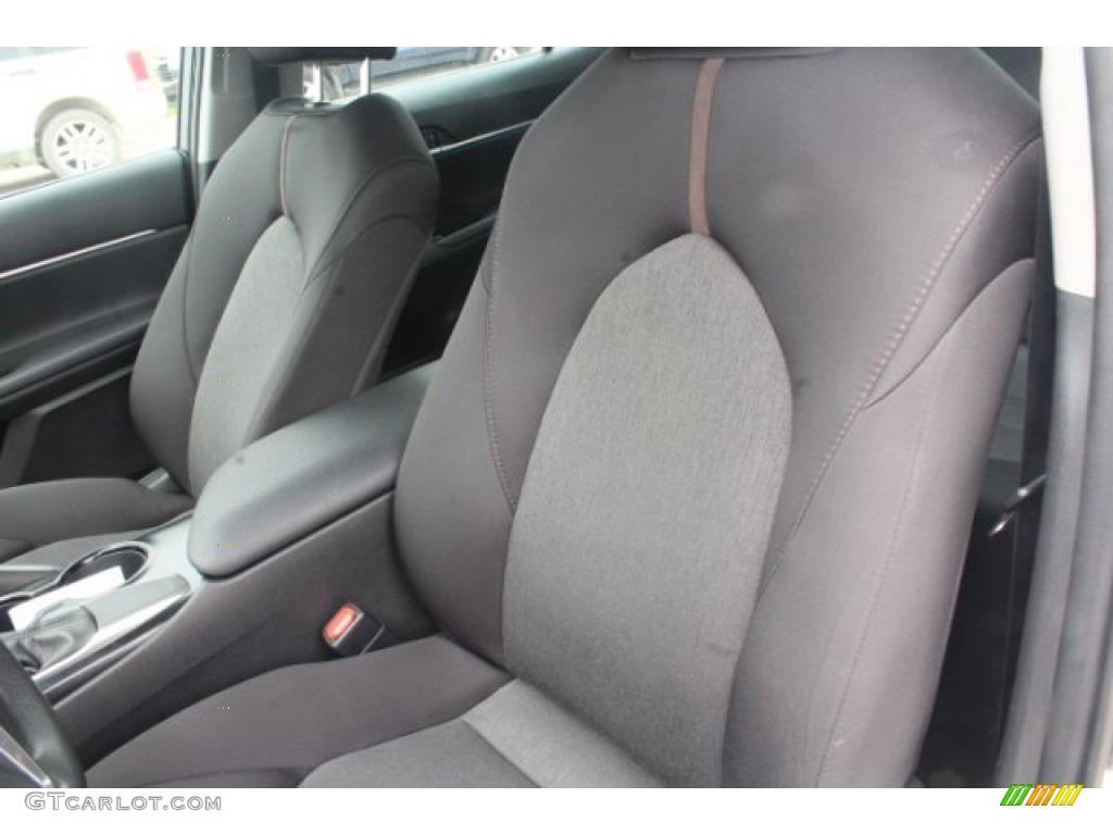 2018 Camry LE - Super White / Black photo #10