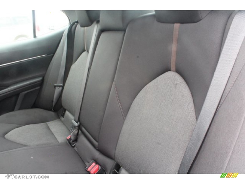 2018 Camry LE - Super White / Black photo #18