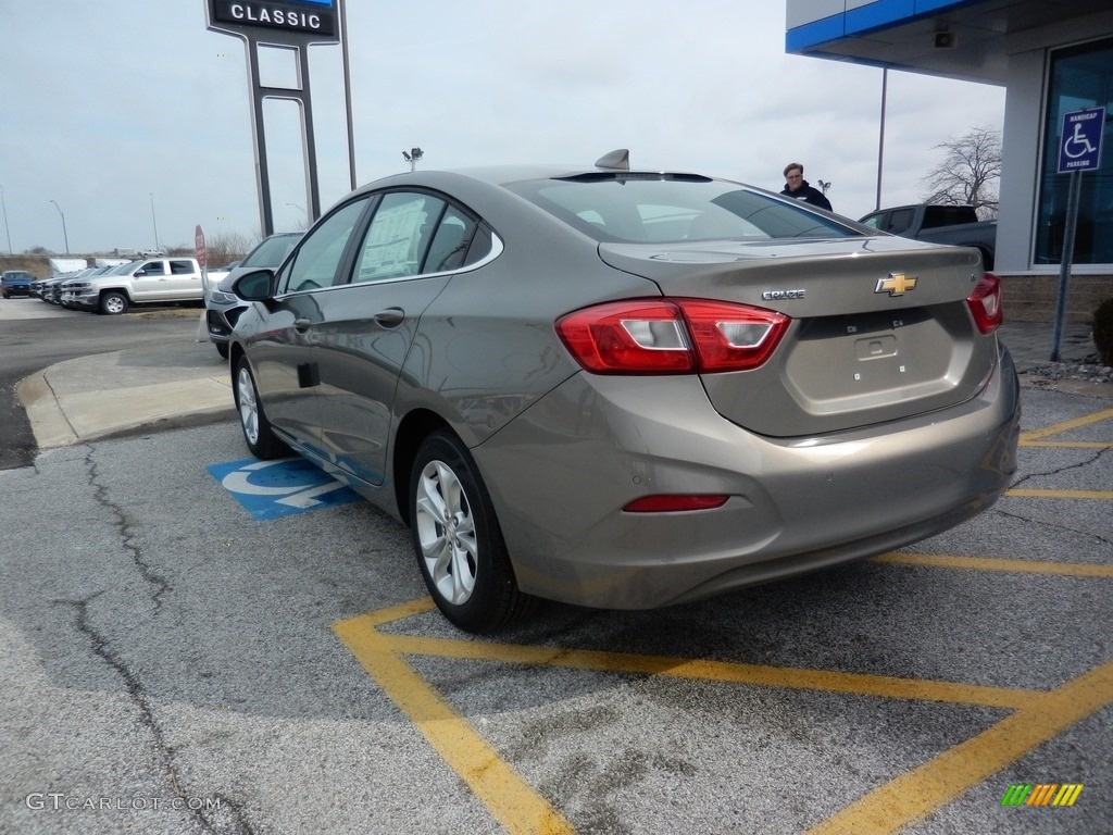 2019 Cruze LT - Pepperdust Metallic / Jet Black/­Galvanized photo #5