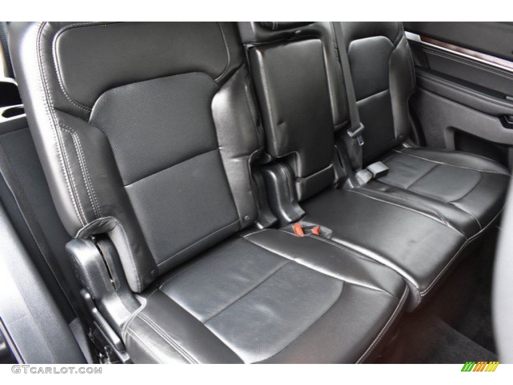 2018 Explorer Limited 4WD - Shadow Black / Ebony Black photo #22