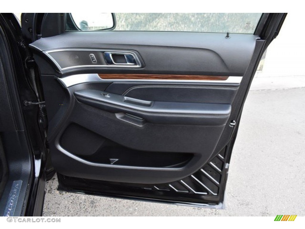 2018 Explorer Limited 4WD - Shadow Black / Ebony Black photo #26
