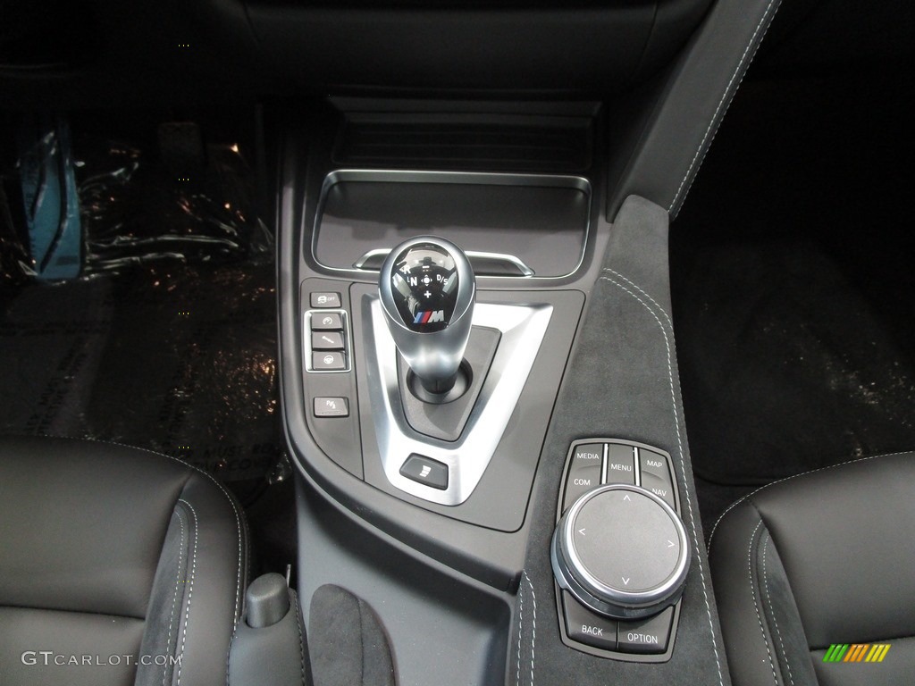 2019 BMW M4 Coupe Transmission Photos