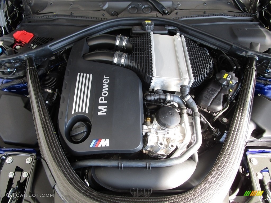 2019 BMW M4 Coupe Engine Photos
