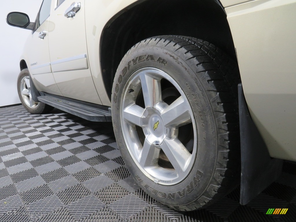 2009 Suburban LTZ 4x4 - Gold Mist Metallic / Light Cashmere/Dark Cashmere photo #10