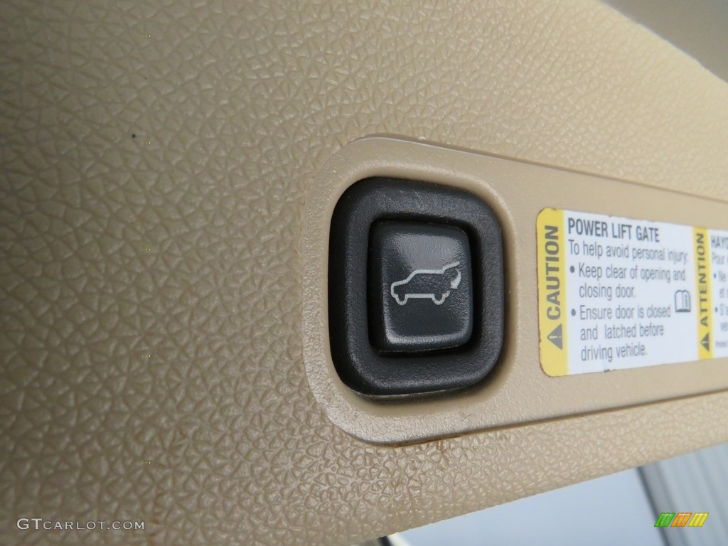 2009 Suburban LTZ 4x4 - Gold Mist Metallic / Light Cashmere/Dark Cashmere photo #16