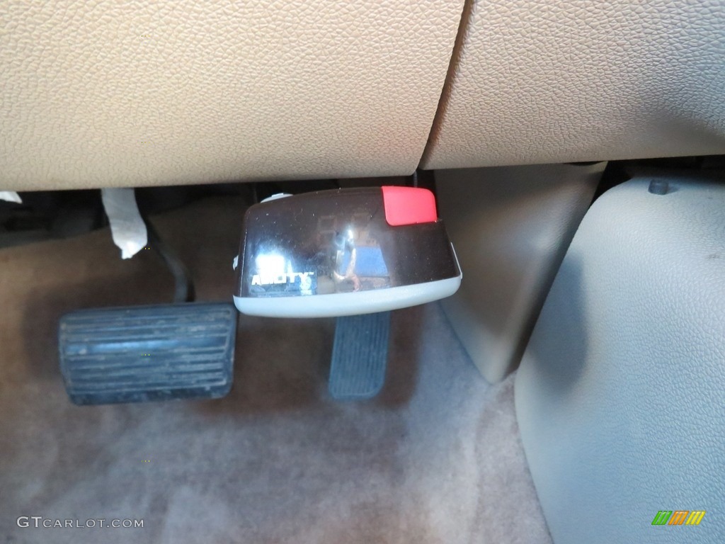 2009 Suburban LTZ 4x4 - Gold Mist Metallic / Light Cashmere/Dark Cashmere photo #26