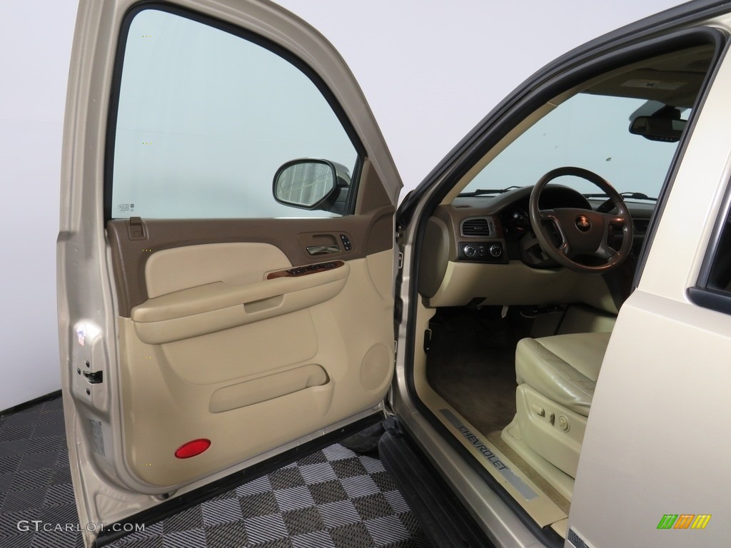 2009 Suburban LTZ 4x4 - Gold Mist Metallic / Light Cashmere/Dark Cashmere photo #28