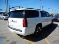 Summit White - Suburban LT 4WD Photo No. 4