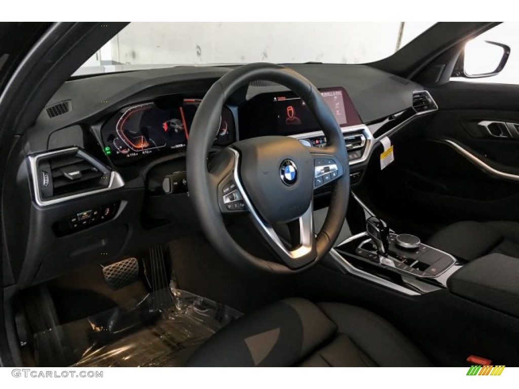 2019 3 Series 330i Sedan - Black Sapphire Metallic / Black photo #4