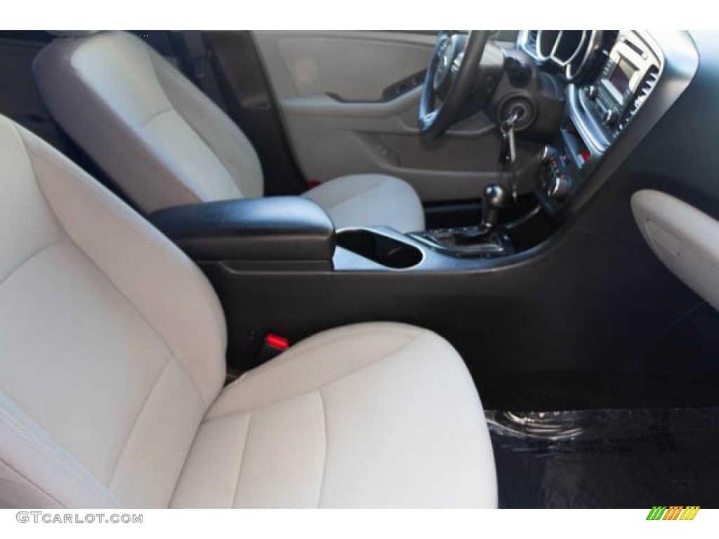 2014 Optima LX - Bright Silver / Gray photo #22