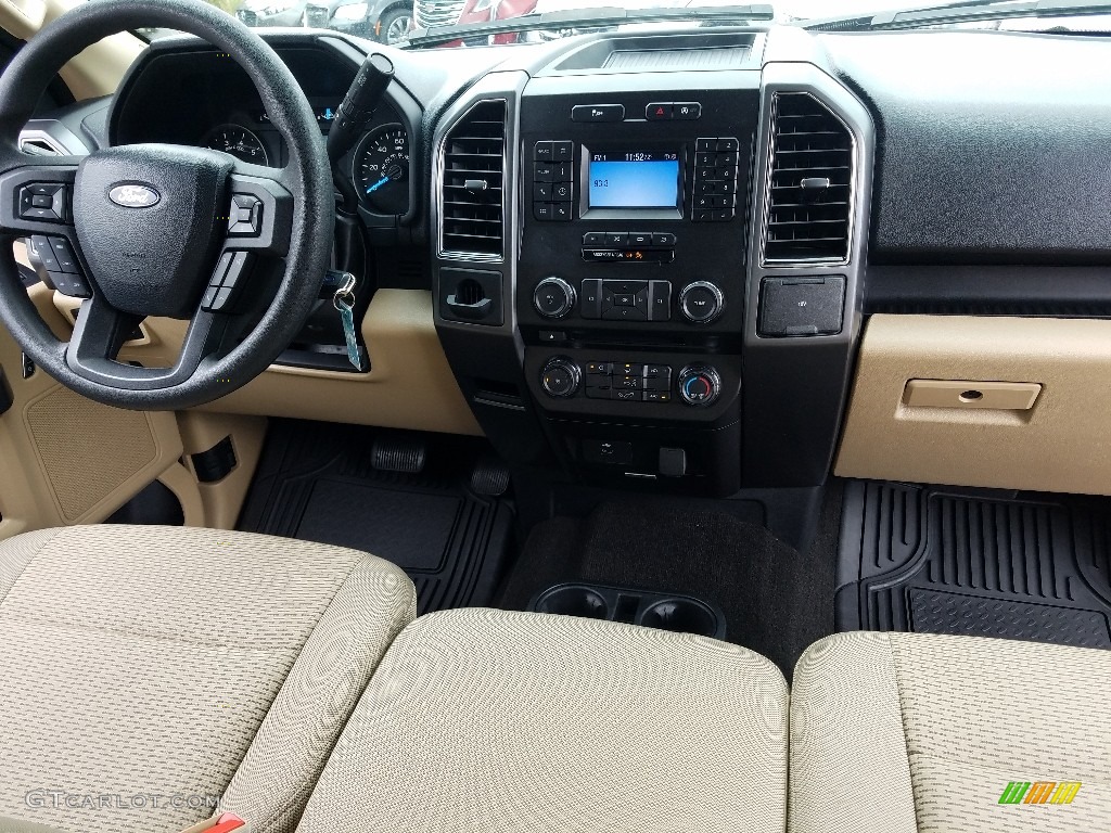 2018 F150 XLT SuperCrew - Race Red / Light Camel photo #13